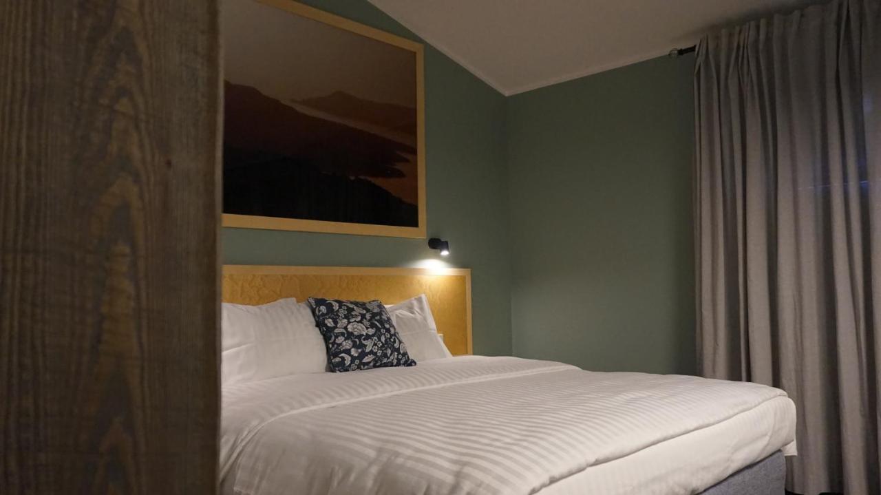Hotel Kolumbs Liepaja Ngoại thất bức ảnh