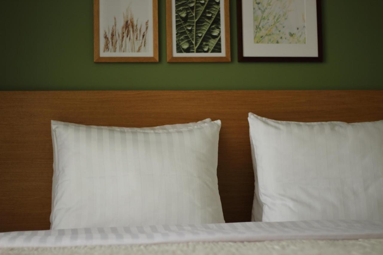 Hotel Kolumbs Liepaja Ngoại thất bức ảnh