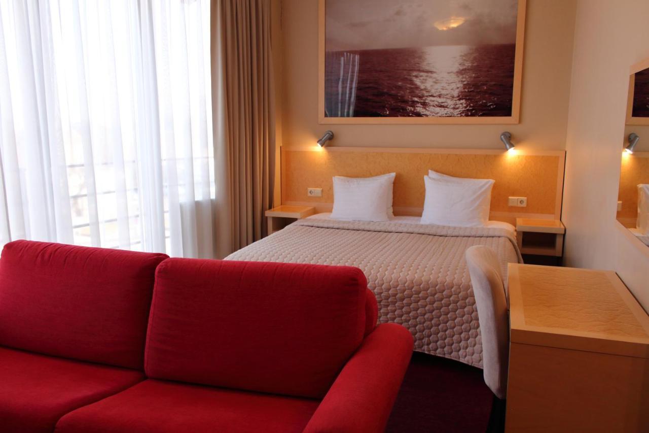 Hotel Kolumbs Liepaja Ngoại thất bức ảnh