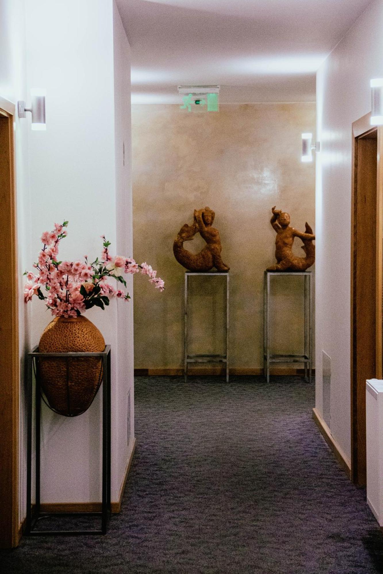 Hotel Kolumbs Liepaja Ngoại thất bức ảnh