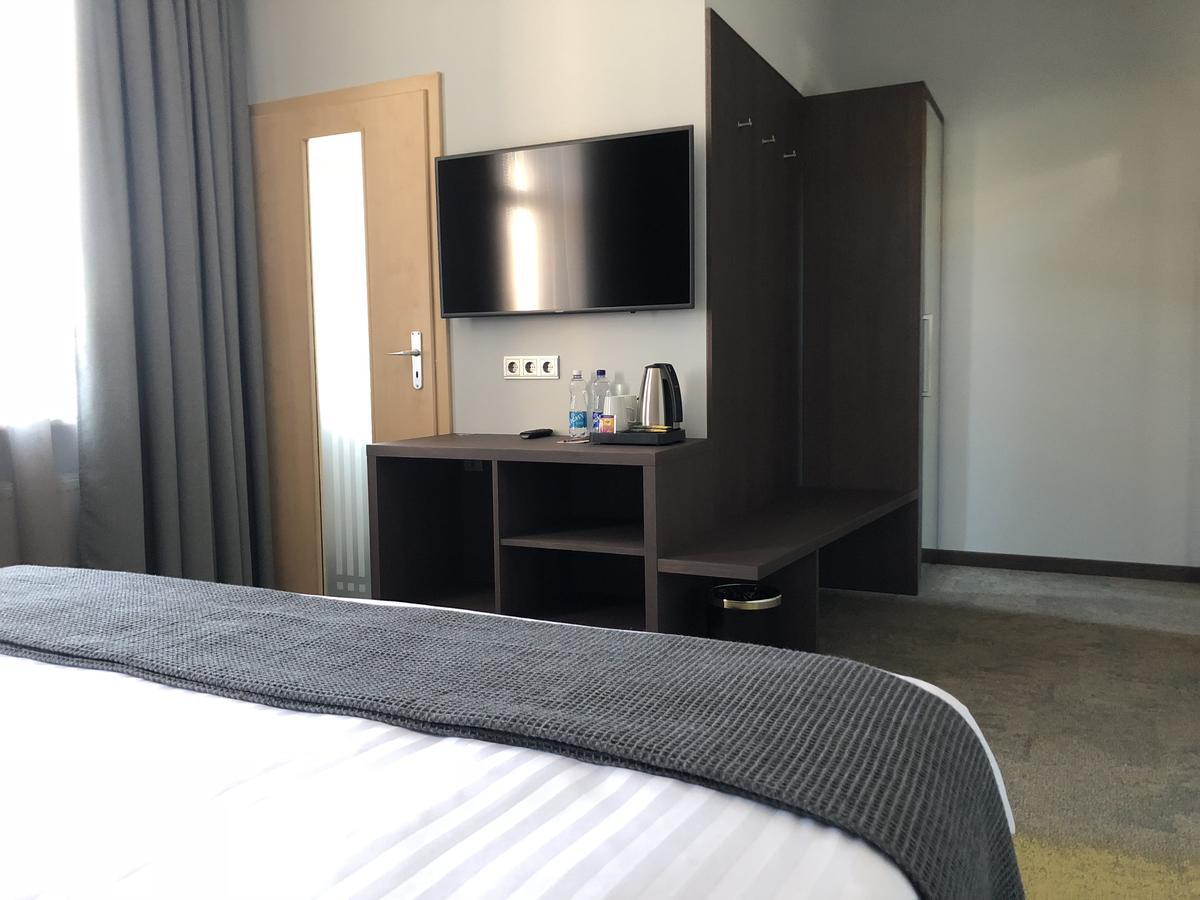 Hotel Kolumbs Liepaja Ngoại thất bức ảnh